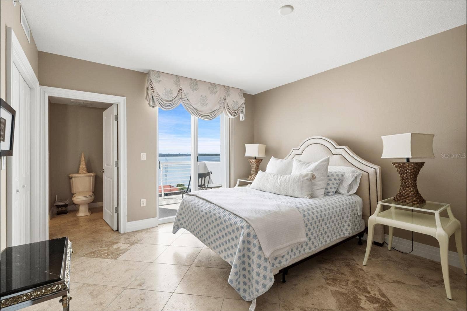 1350 GULF BOULEVARD, #901, Clearwater Beach, FL 33767