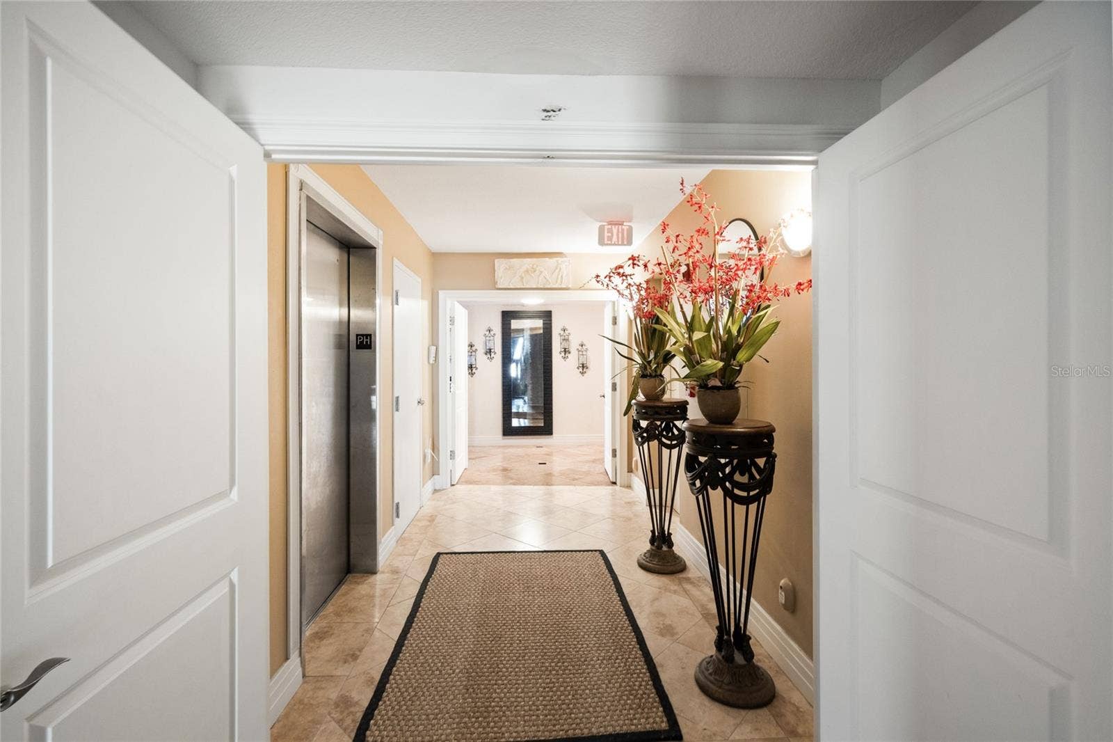 1350 GULF BOULEVARD, #901, Clearwater Beach, FL 33767