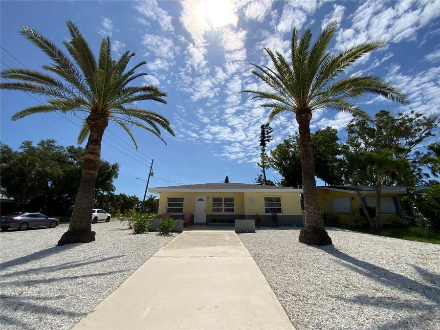 Property photo for 1404 COREY WAY S, South Pasadena, FL