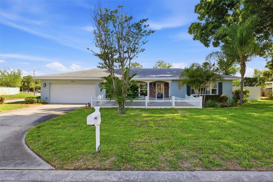 Property photo for 3733 HARBOR HEIGHTS DRIVE, Largo, FL