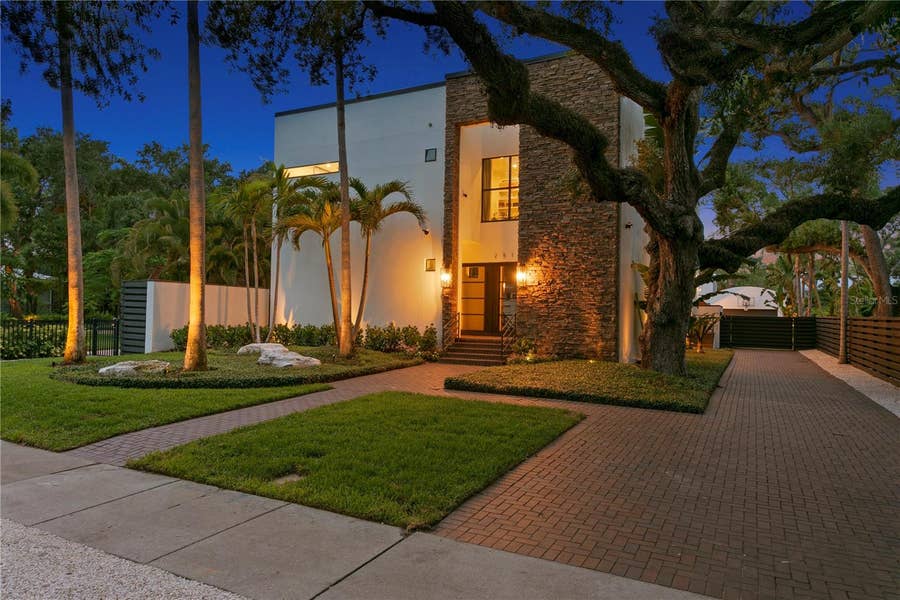 Property photo for 2515 W SHELL POINT ROAD, Tampa, FL