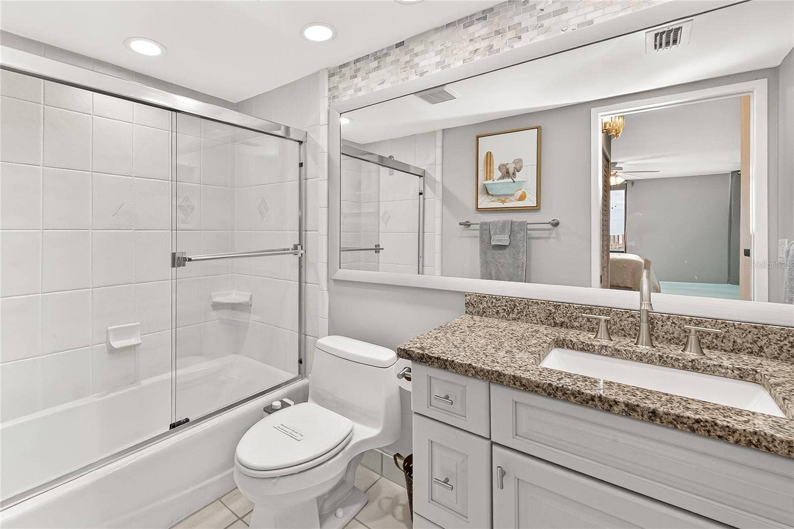 Primary bath with a bidet