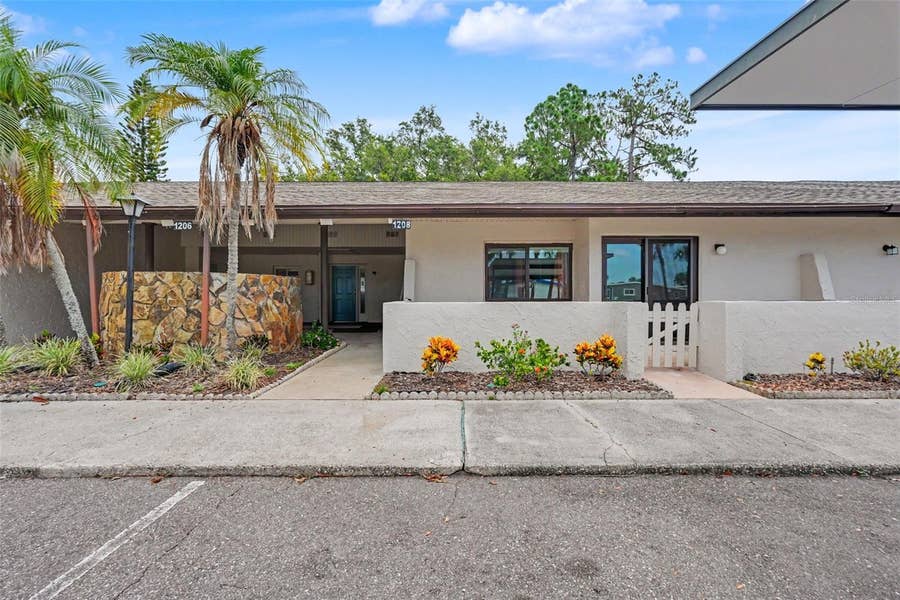 Property photo for 1208 HIGHLAND AVENUE SE, #121, Largo, FL