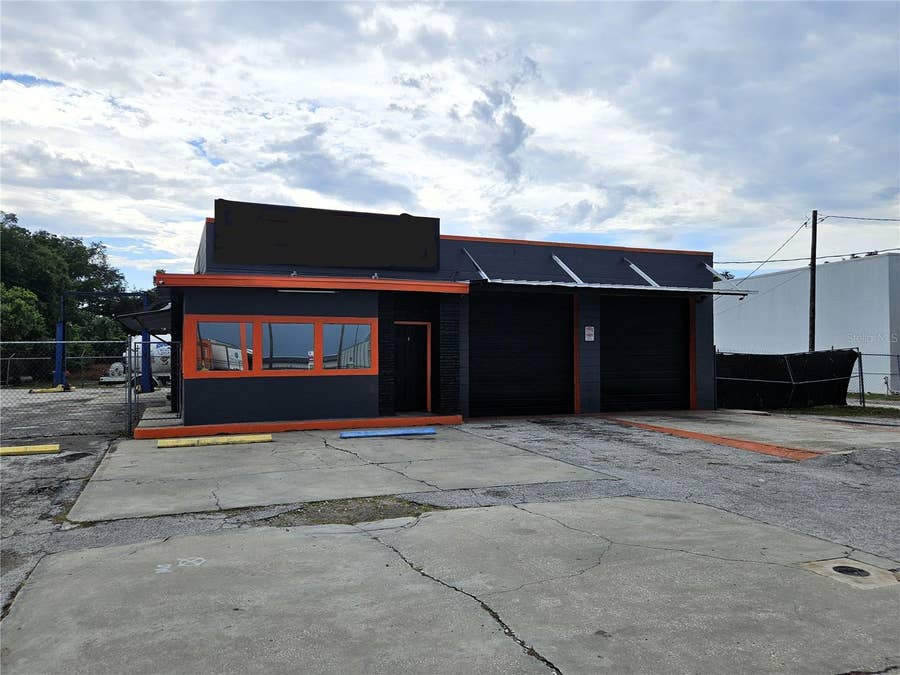 Property photo for 15217 US HIGHWAY 301, Dade City, FL