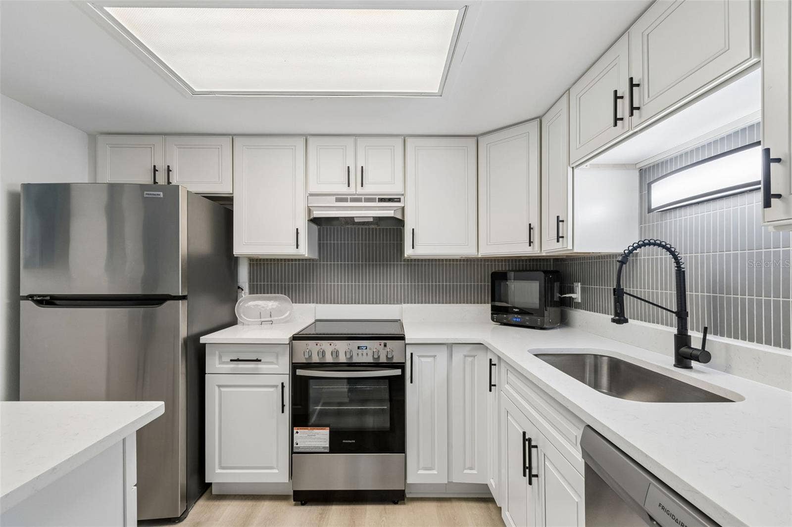 552 PLAZA SEVILLE COURT, #97, Treasure Island, FL 33706 552 PLAZA SEVILLE COURT, #97, Treasure Island, FL 33706