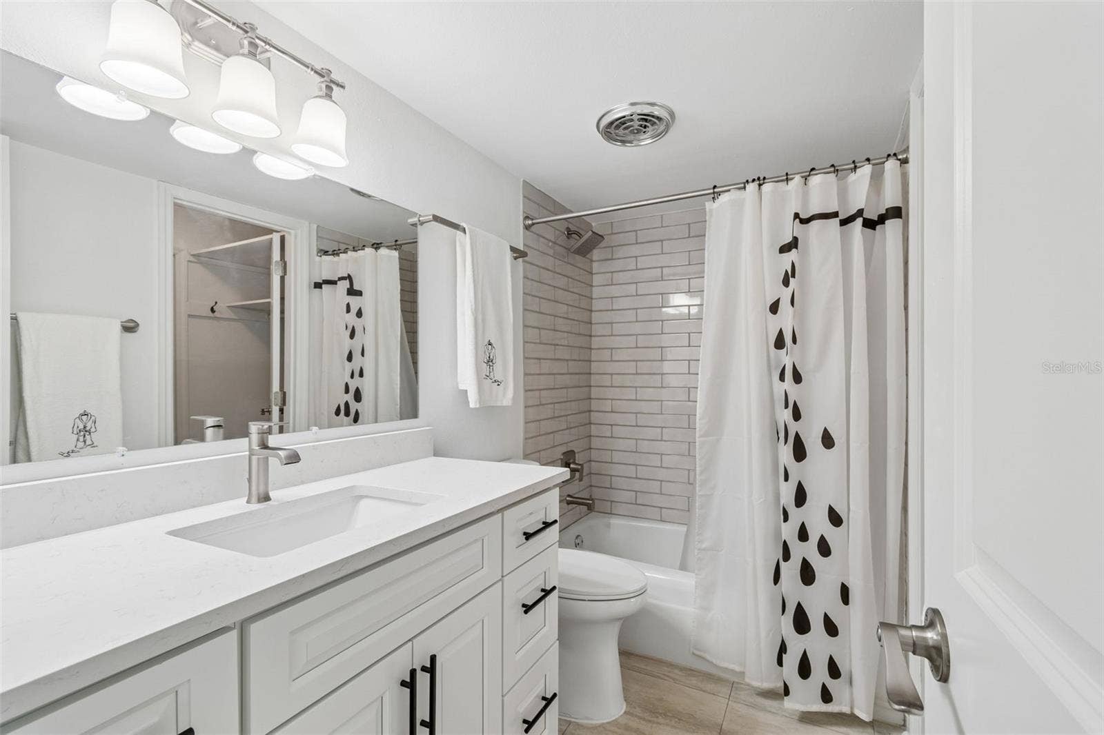 552 PLAZA SEVILLE COURT, #97, Treasure Island, FL 33706 552 PLAZA SEVILLE COURT, #97, Treasure Island, FL 33706