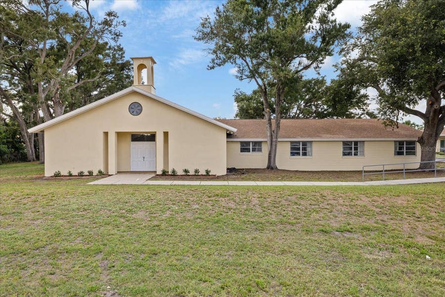 Property photo for 4704 KELLY ROAD, Tampa, FL