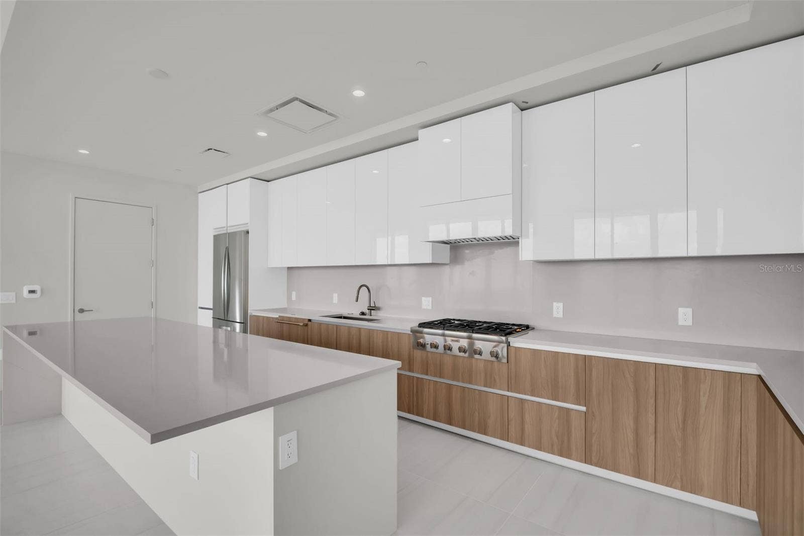 400 CENTRAL AVENUE, #2705, St Petersburg, FL 33701 400 CENTRAL AVENUE, #2705, St Petersburg, FL 33701