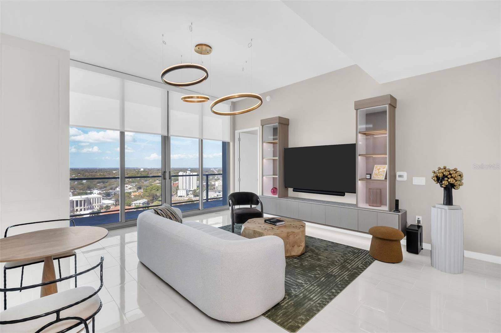400 CENTRAL AVENUE, #2705, St Petersburg, FL 33701 400 CENTRAL AVENUE, #2705, St Petersburg, FL 33701