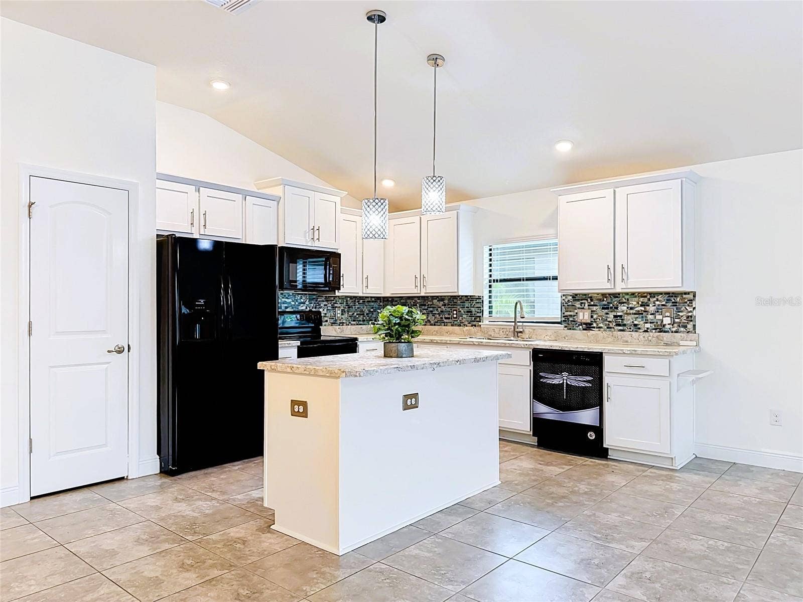 9210 52ND AVENUE E, Palmetto, FL 34221 9210 52ND AVENUE E, Palmetto, FL 34221