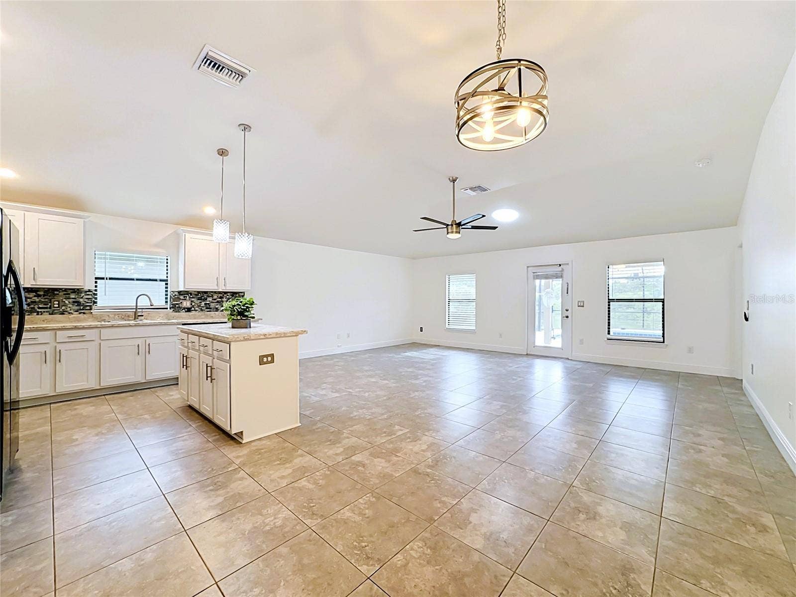 9210 52ND AVENUE E, Palmetto, FL 34221 9210 52ND AVENUE E, Palmetto, FL 34221