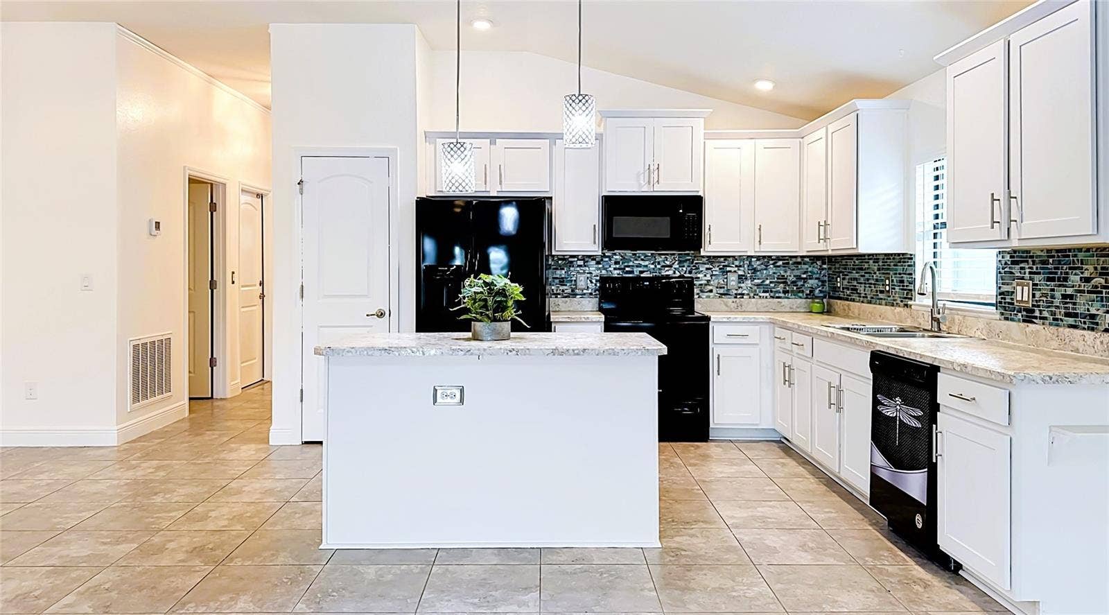 9210 52ND AVENUE E, Palmetto, FL 34221 9210 52ND AVENUE E, Palmetto, FL 34221