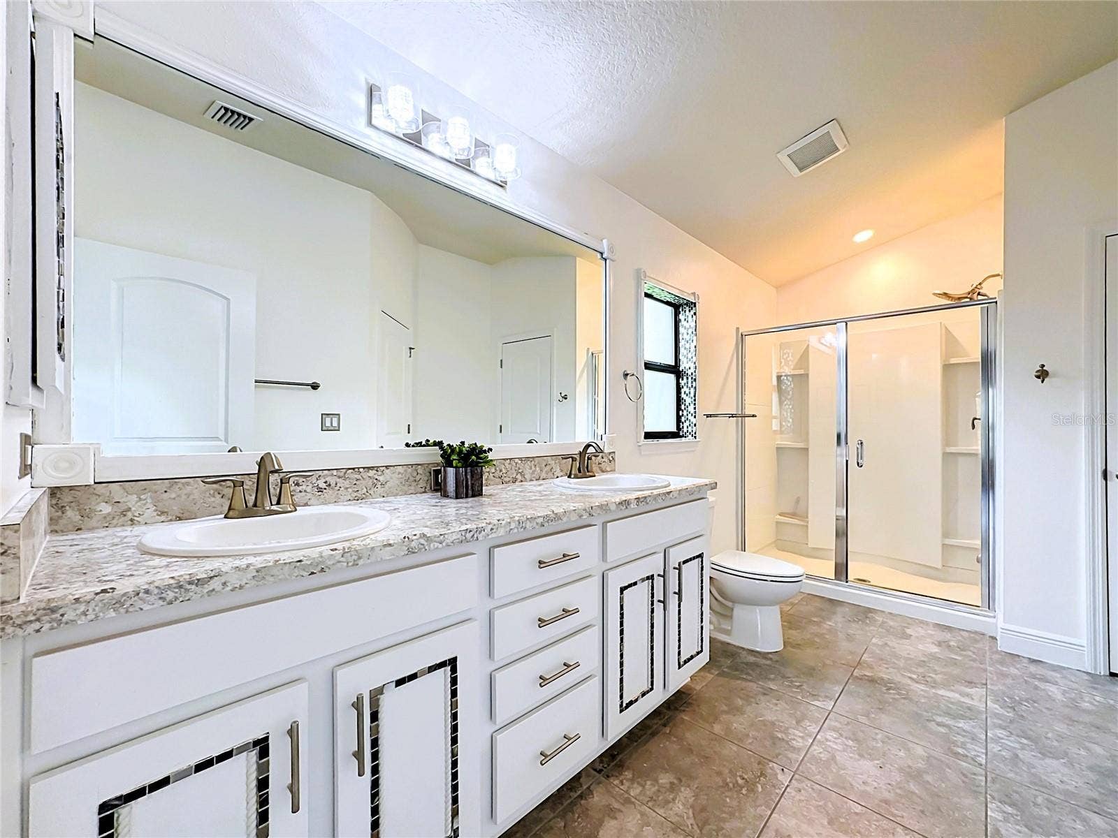 9210 52ND AVENUE E, Palmetto, FL 34221 9210 52ND AVENUE E, Palmetto, FL 34221