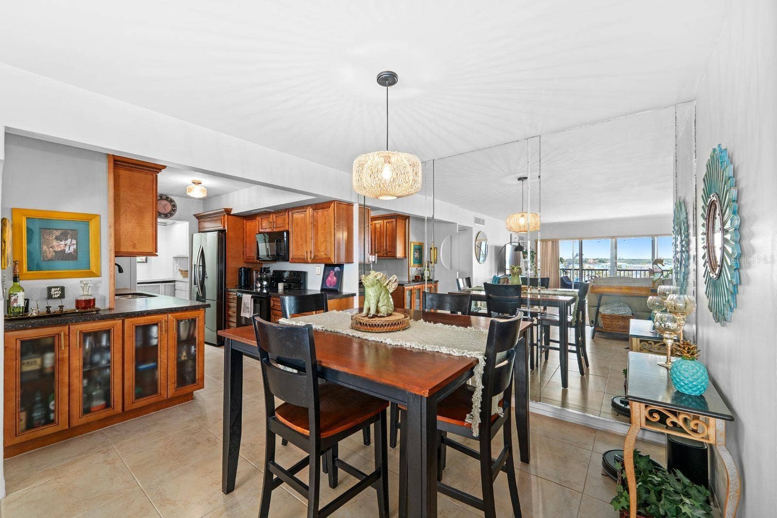 10355 PARADISE BOULEVARD, #512, Treasure Island, FL 33706