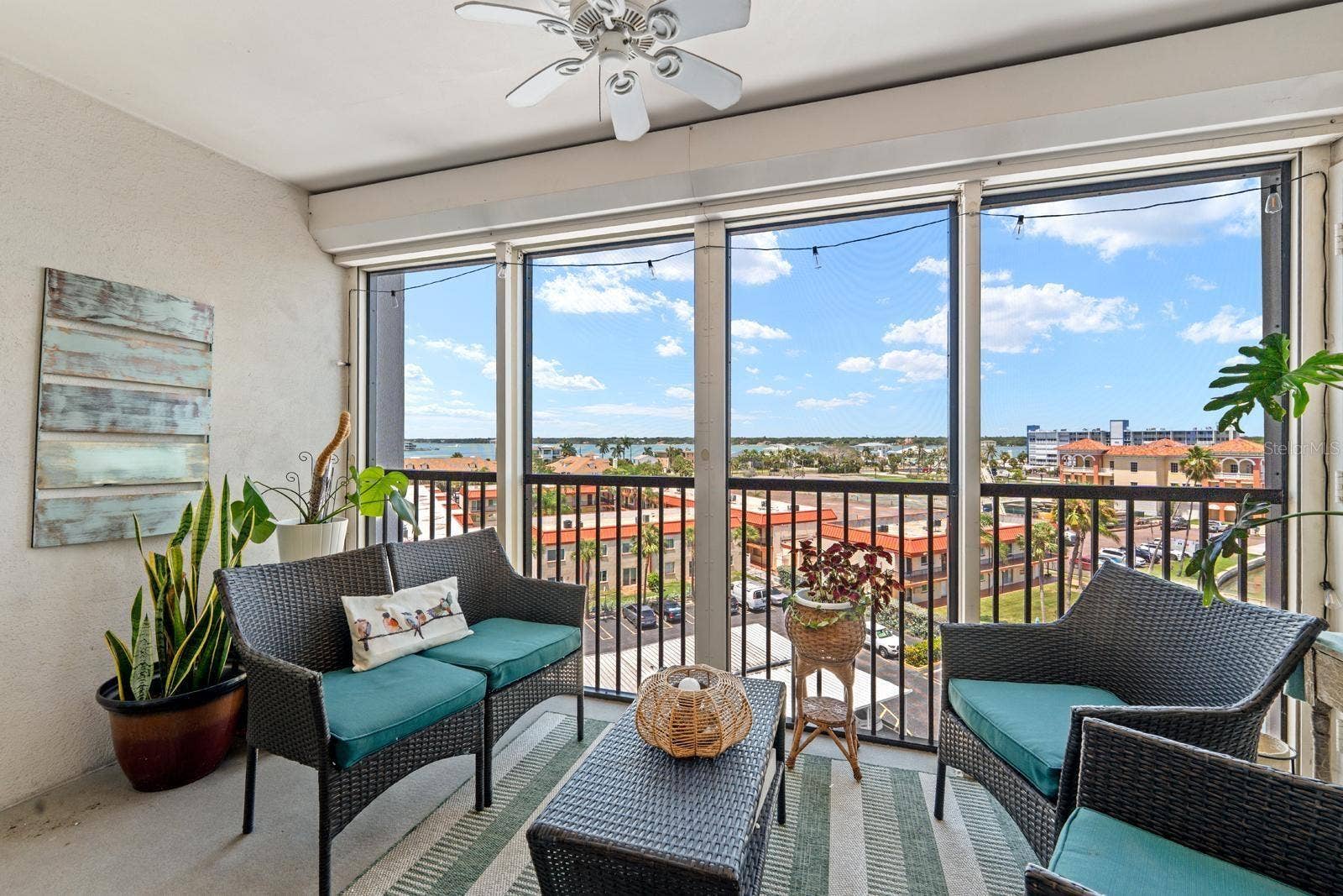 10355 PARADISE BOULEVARD, #512, Treasure Island, FL 33706