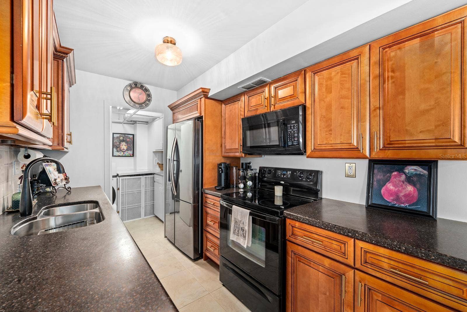 10355 PARADISE BOULEVARD, #512, Treasure Island, FL 33706