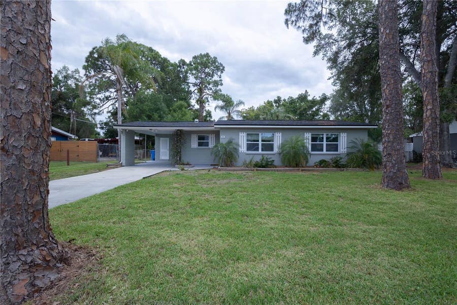 Property photo for 314 4TH AVENUE SW, Ruskin, FL