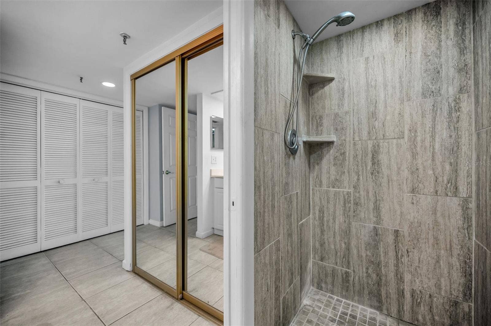 19111 VISTA BAY DRIVE, #304, Indian Shores, FL 33785 19111 VISTA BAY DRIVE, #304, Indian Shores, FL 33785