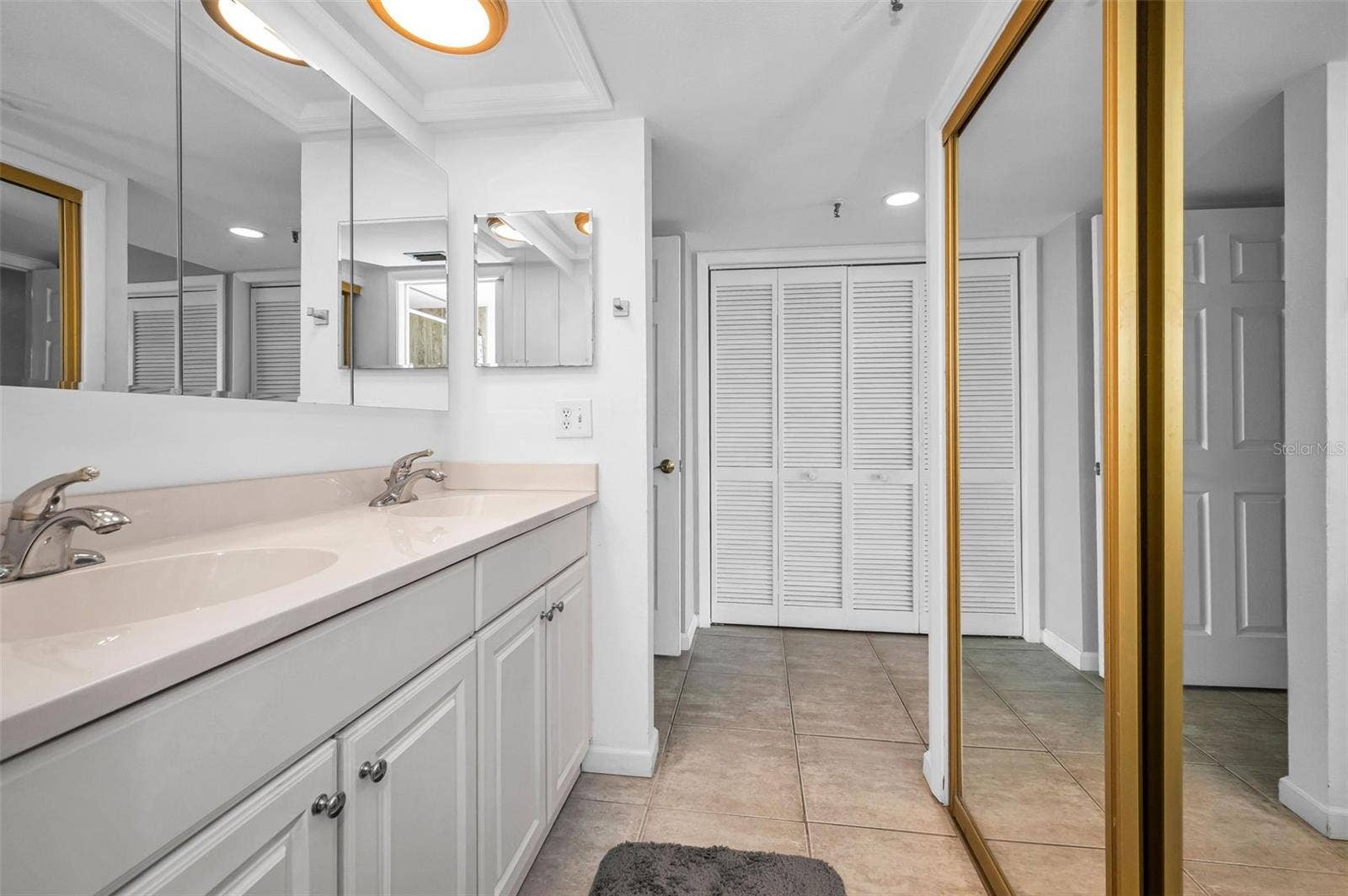 19111 VISTA BAY DRIVE, #304, Indian Shores, FL 33785 19111 VISTA BAY DRIVE, #304, Indian Shores, FL 33785