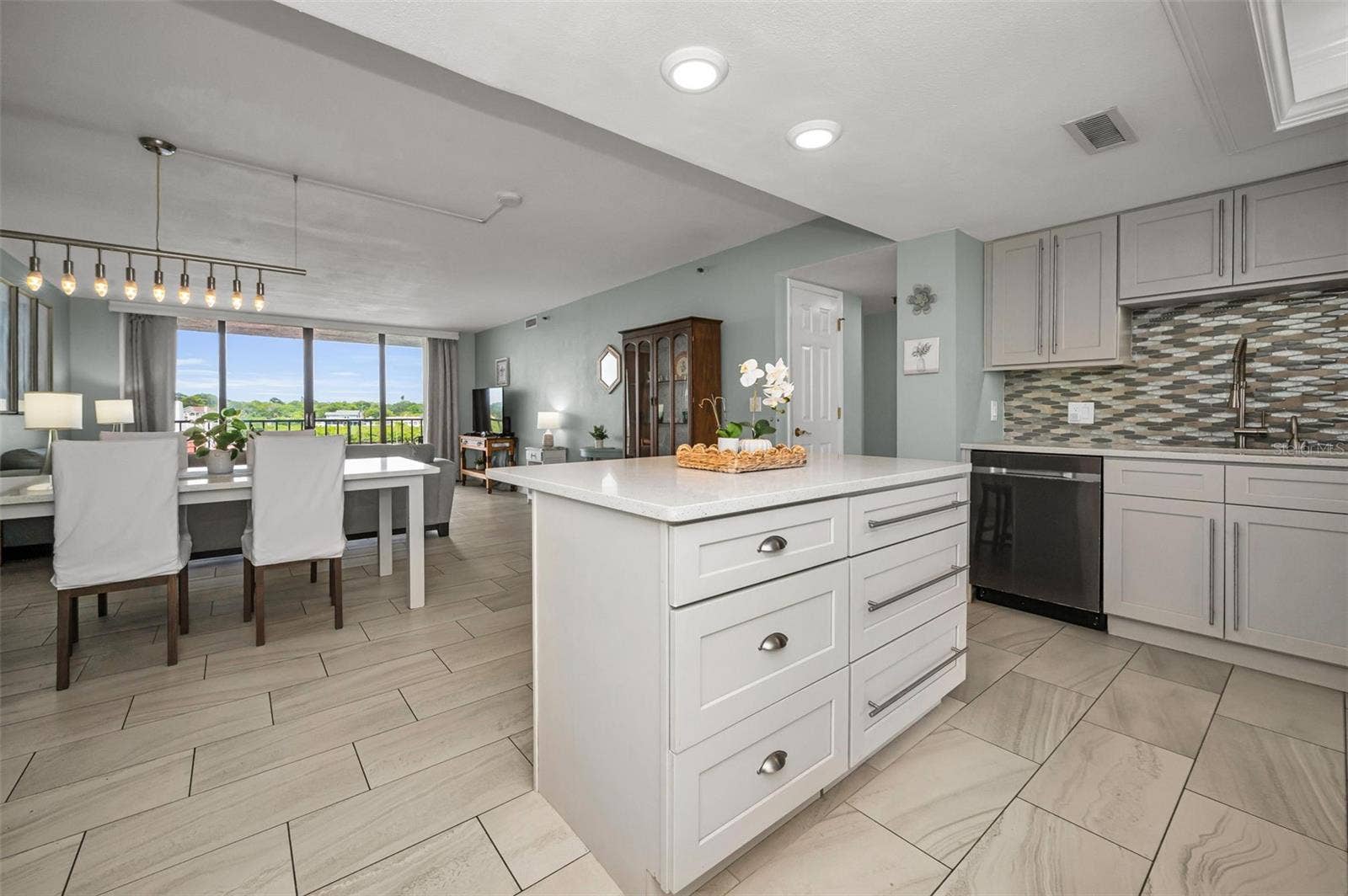 19111 VISTA BAY DRIVE, #304, Indian Shores, FL 33785 19111 VISTA BAY DRIVE, #304, Indian Shores, FL 33785