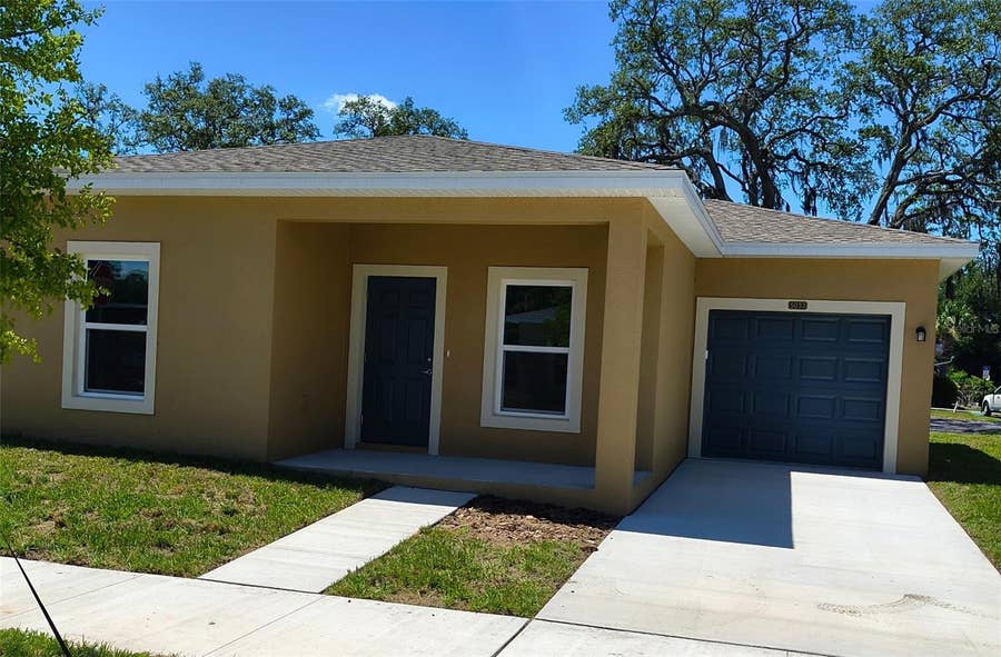 Property photo for 5033 FINDERS CT, Tampa, FL