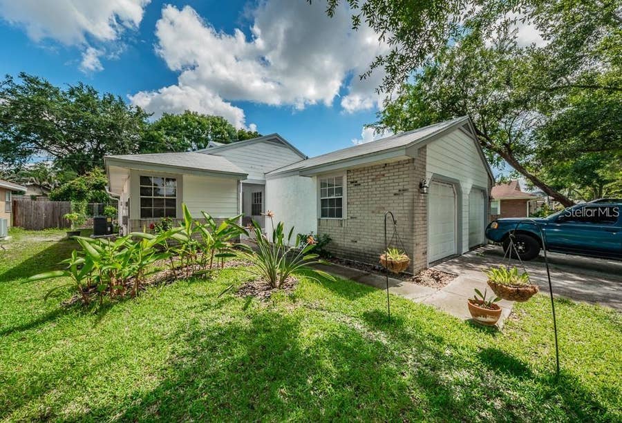 Property photo for 3165 PHLOX DRIVE, Palm Harbor, FL