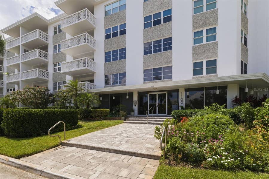 Property photo for 1100 N SHORE DRIVE NE, #304, St Petersburg, FL