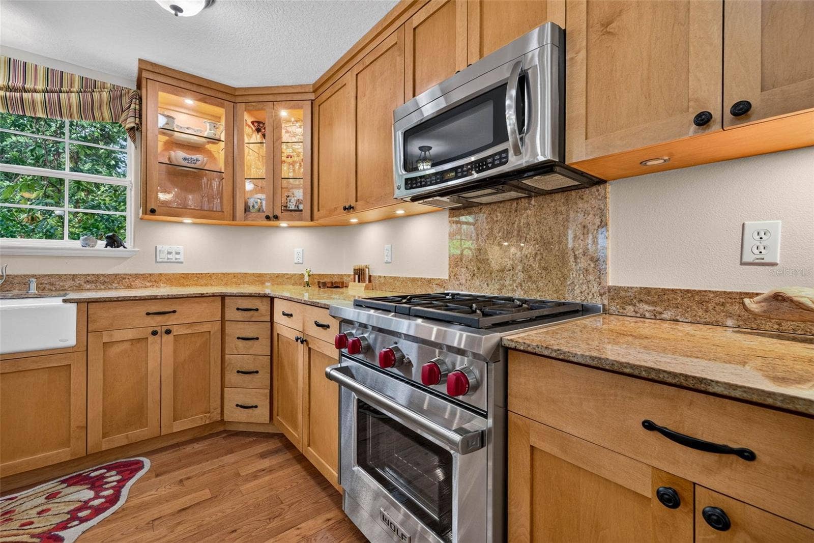 322 ROEBLING ROAD S, Belleair, FL 33756 Gas Wolf Range