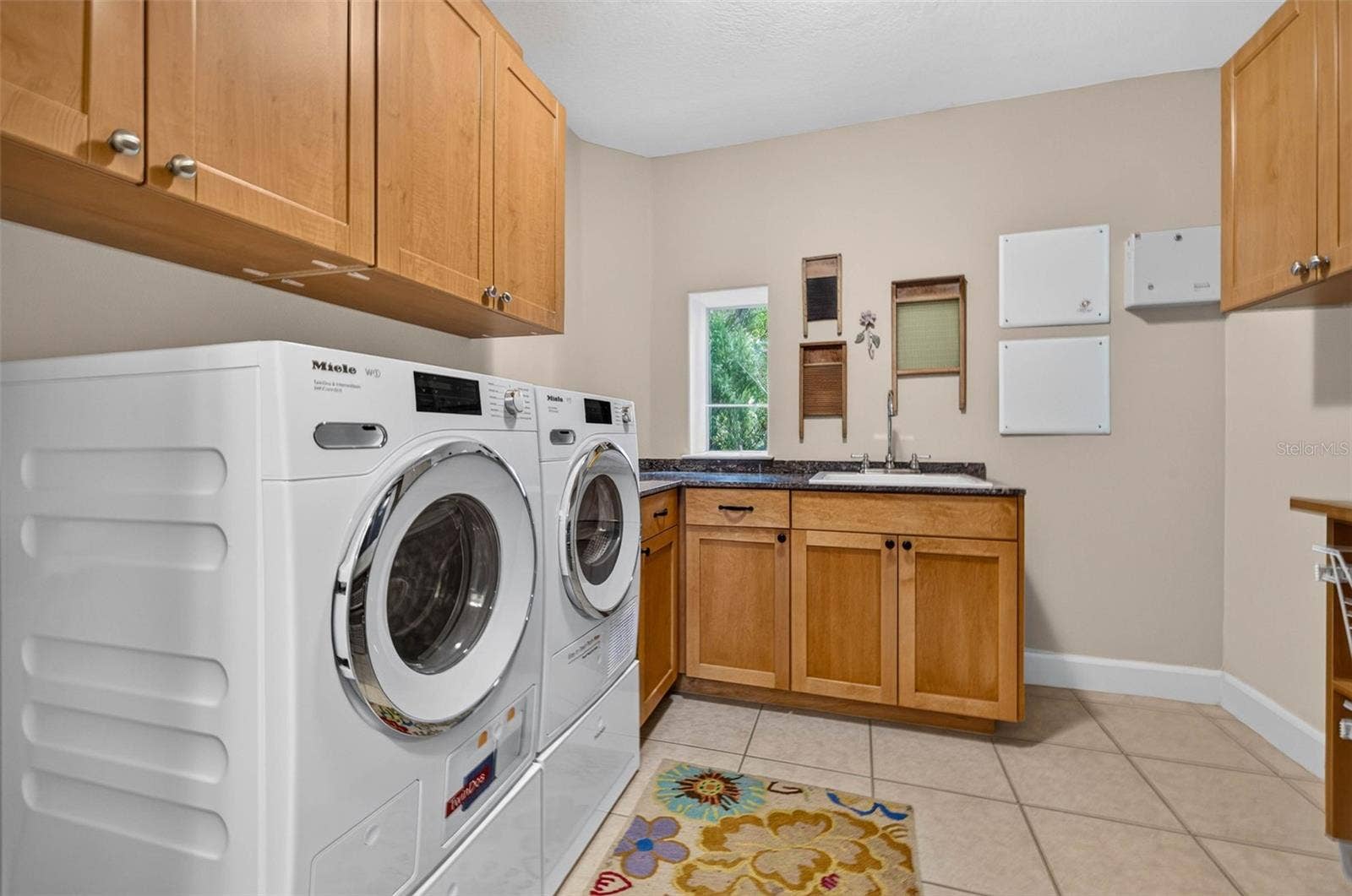 322 ROEBLING ROAD S, Belleair, FL 33756 Large Laundry Room