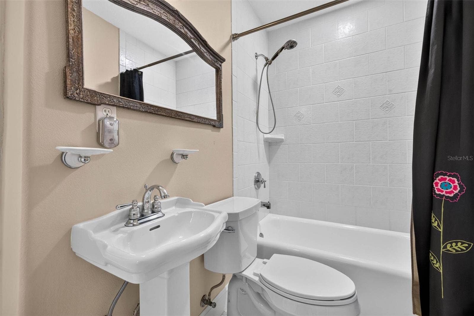 322 ROEBLING ROAD S, Belleair, FL 33756 Ensuite Bathroom