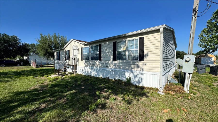 Property photo for 320 CESARA DRIVE, Mulberry, FL