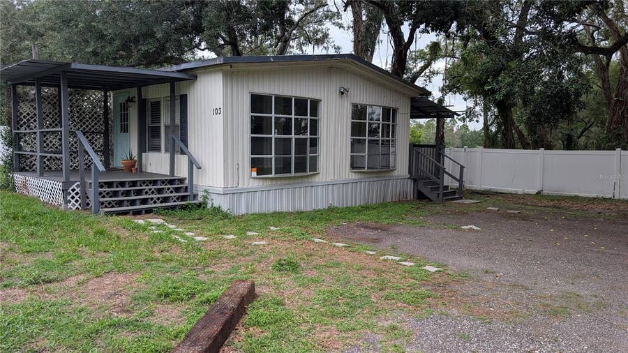 Property photo for 11716 E U.S. HIGHWAY 92, Seffner, FL