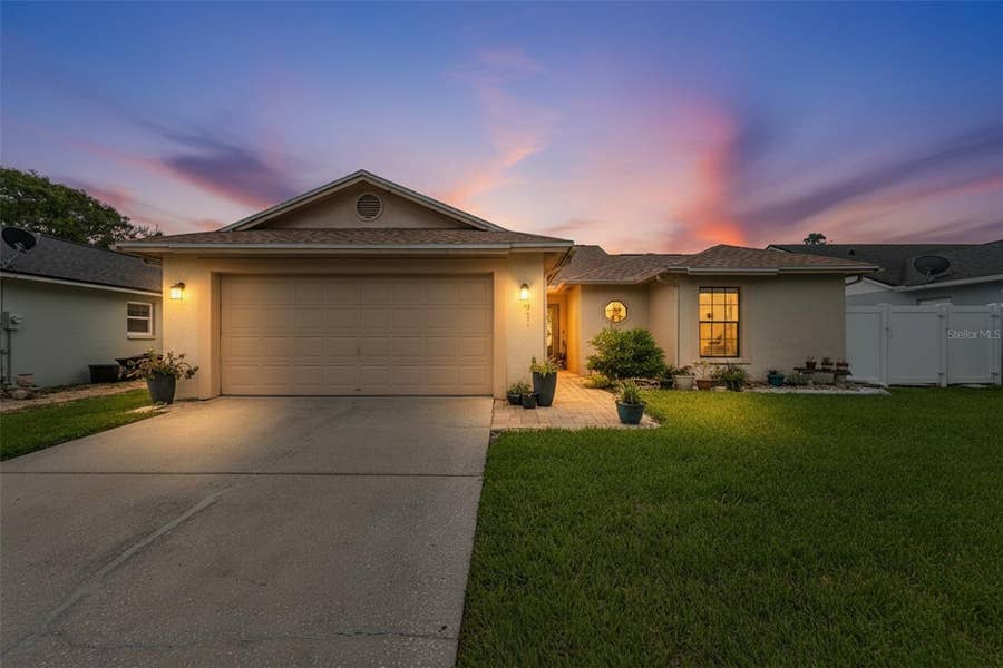 Property photo for 8715 HAMPDEN DRIVE, Tampa, FL
