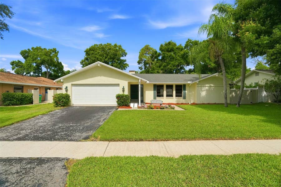 Property photo for 795 HICKORY LANE, Palm Harbor, FL