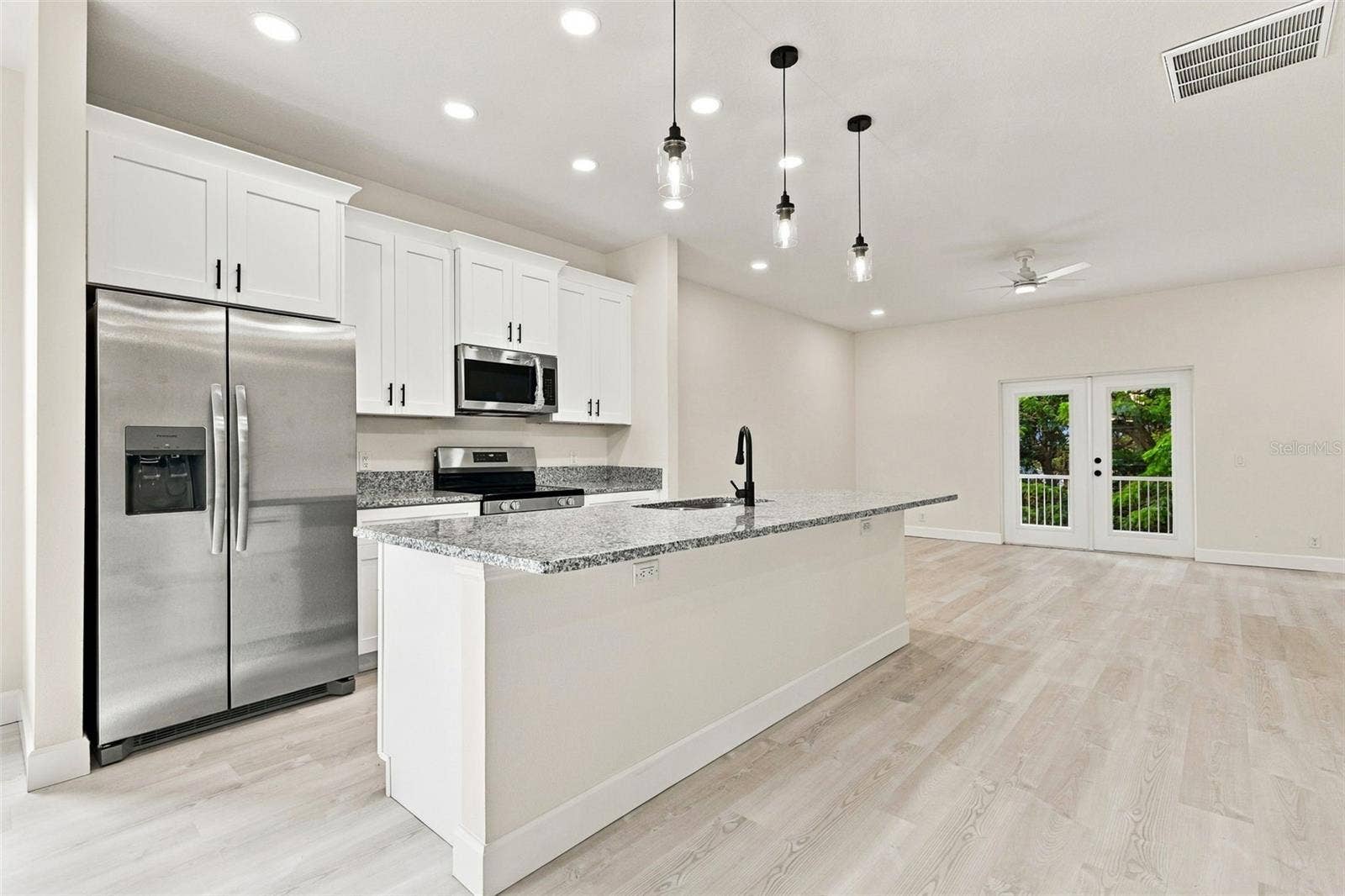 537 PINELOCH DRIVE, Haines City, FL 33844 537 PINELOCH DRIVE, Haines City, FL 33844