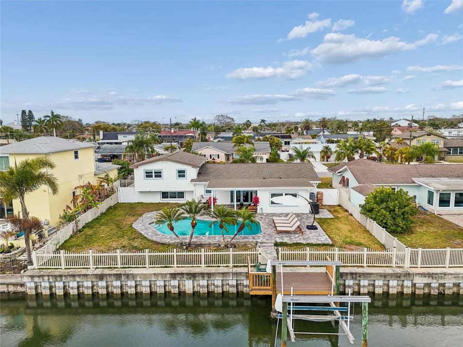 Property photo for 8722 HICKORYWOOD LANE, Tampa, FL
