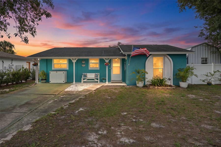 Property photo for 7906 WOODVINE CIRCLE, Tampa, FL