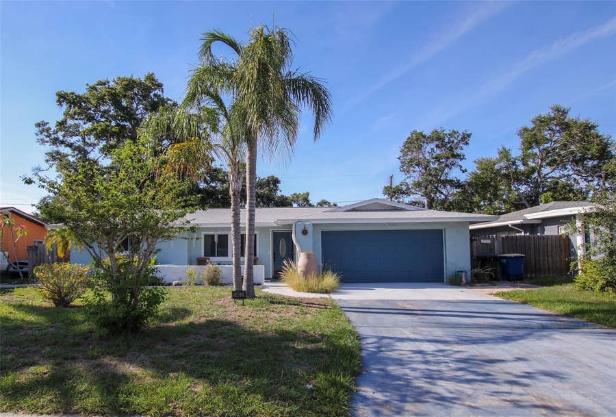 Property photo for 1462 CAROLYN LANE, Clearwater, FL