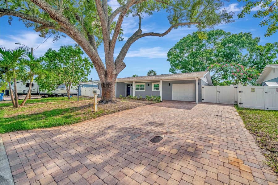 Property photo for 7454 LOCUST STREET NE, St Petersburg, FL