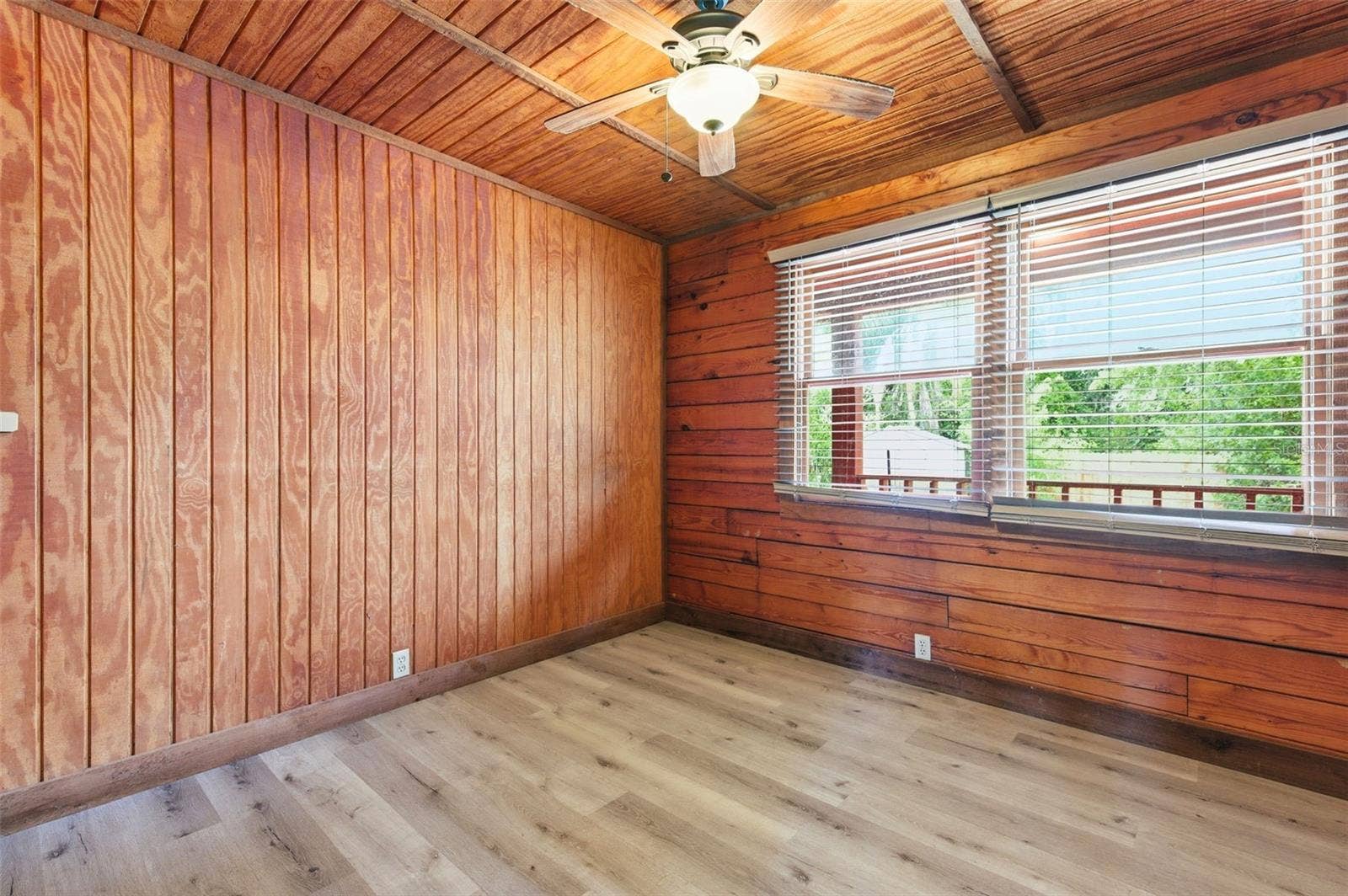 6409 CHISWICK COURT, New Port Richey, FL 34655 6409 CHISWICK COURT, New Port Richey, FL 34655