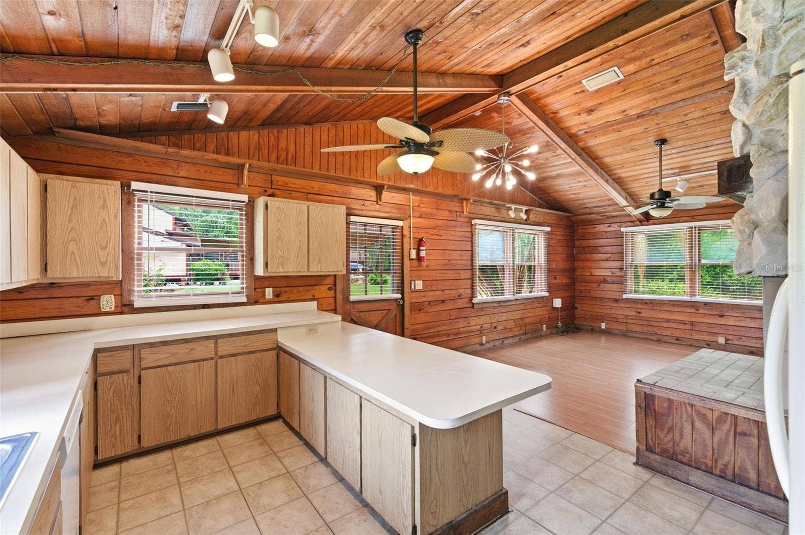 6409 CHISWICK COURT, New Port Richey, FL 34655 6409 CHISWICK COURT, New Port Richey, FL 34655