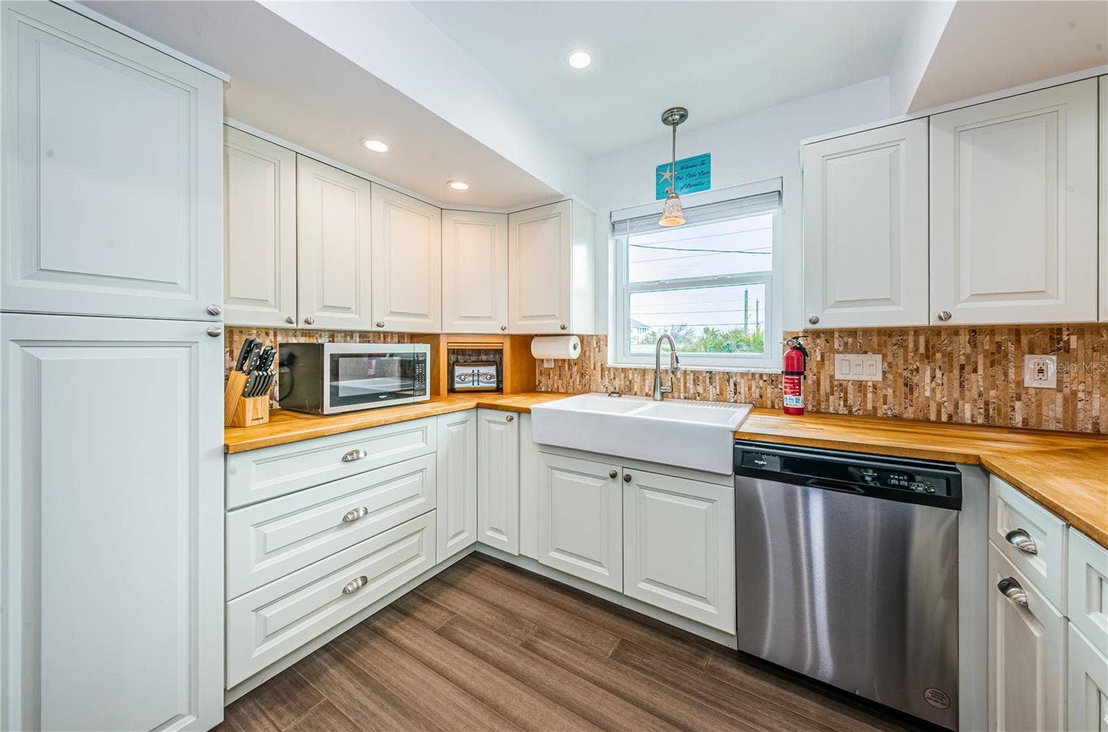 8432 W GULF BOULEVARD, #Jellyfish, Treasure Island, FL 33706 8432 W GULF BOULEVARD, #Jellyfish, Treasure Island, FL 33706