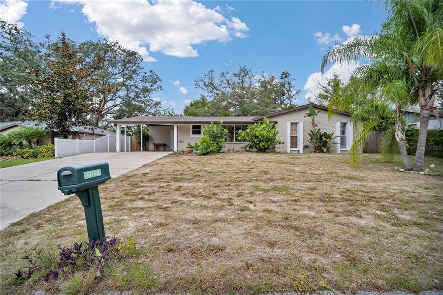 Property photo for 10708 N OJUS DRIVE, Tampa, FL