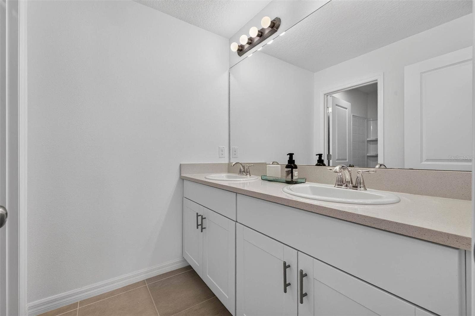 5951 MAIDENSTONE WAY, Palmetto, FL 34221 5951 MAIDENSTONE WAY, Palmetto, FL 34221
