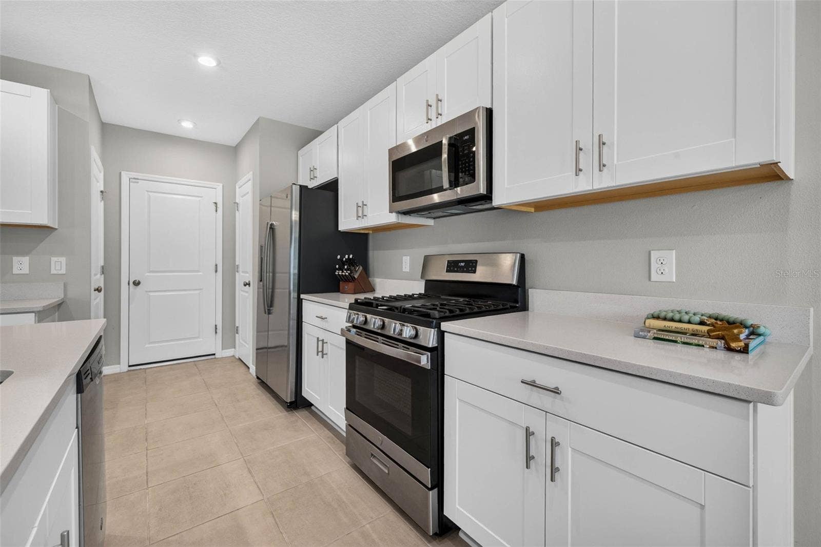 5951 MAIDENSTONE WAY, Palmetto, FL 34221 5951 MAIDENSTONE WAY, Palmetto, FL 34221