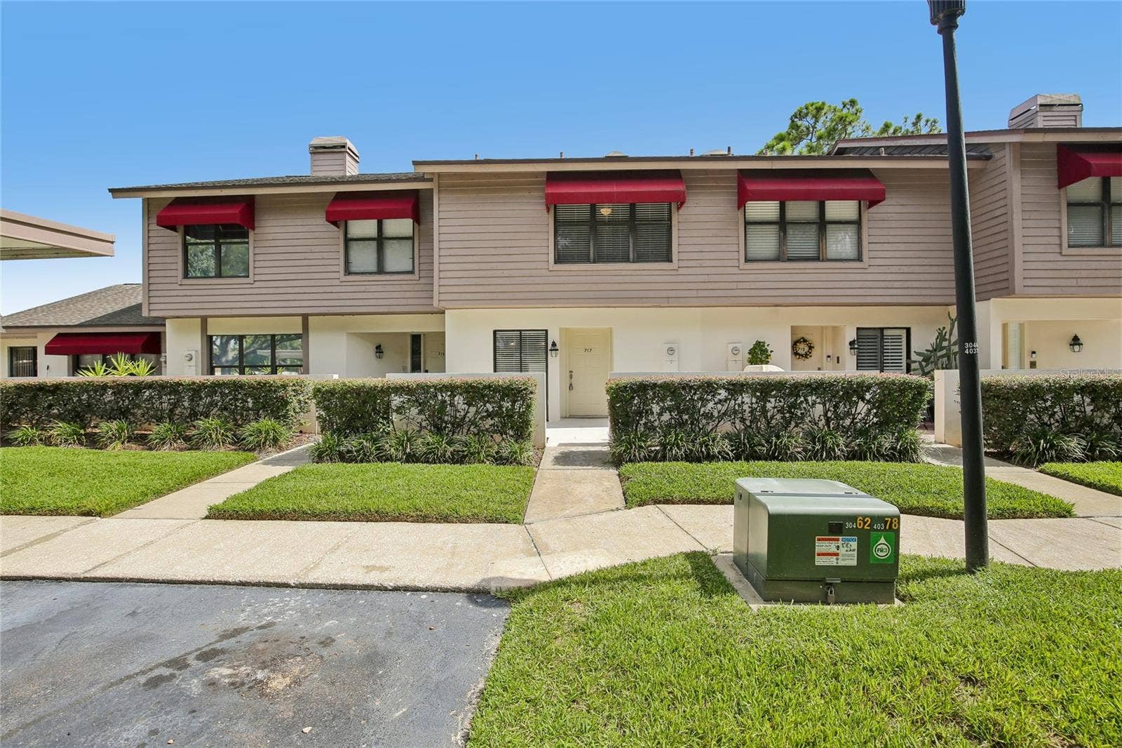 717 OAK PARK PLACE, Brandon, FL 33511 717 OAK PARK PLACE, Brandon, FL 33511