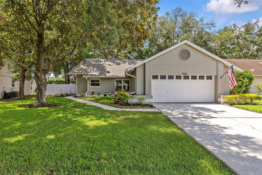 Property photo for 3224 MONTROSE CIRCLE, Palm Harbor, FL