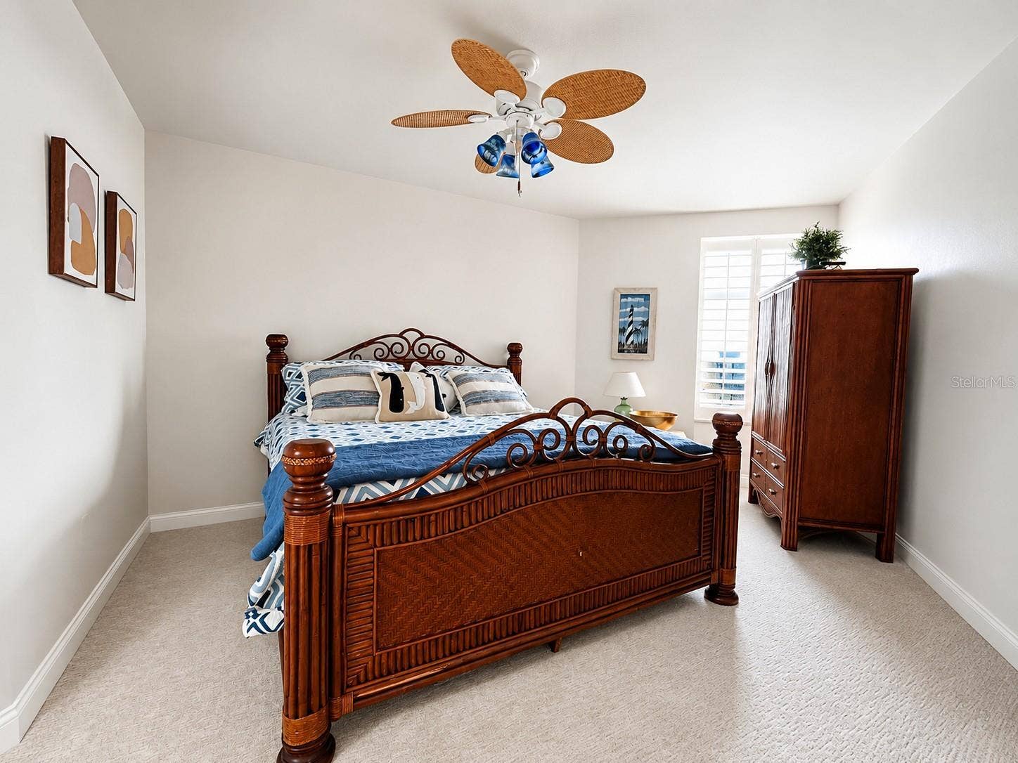 10 PAPAYA STREET, #901, Clearwater Beach, FL 33767