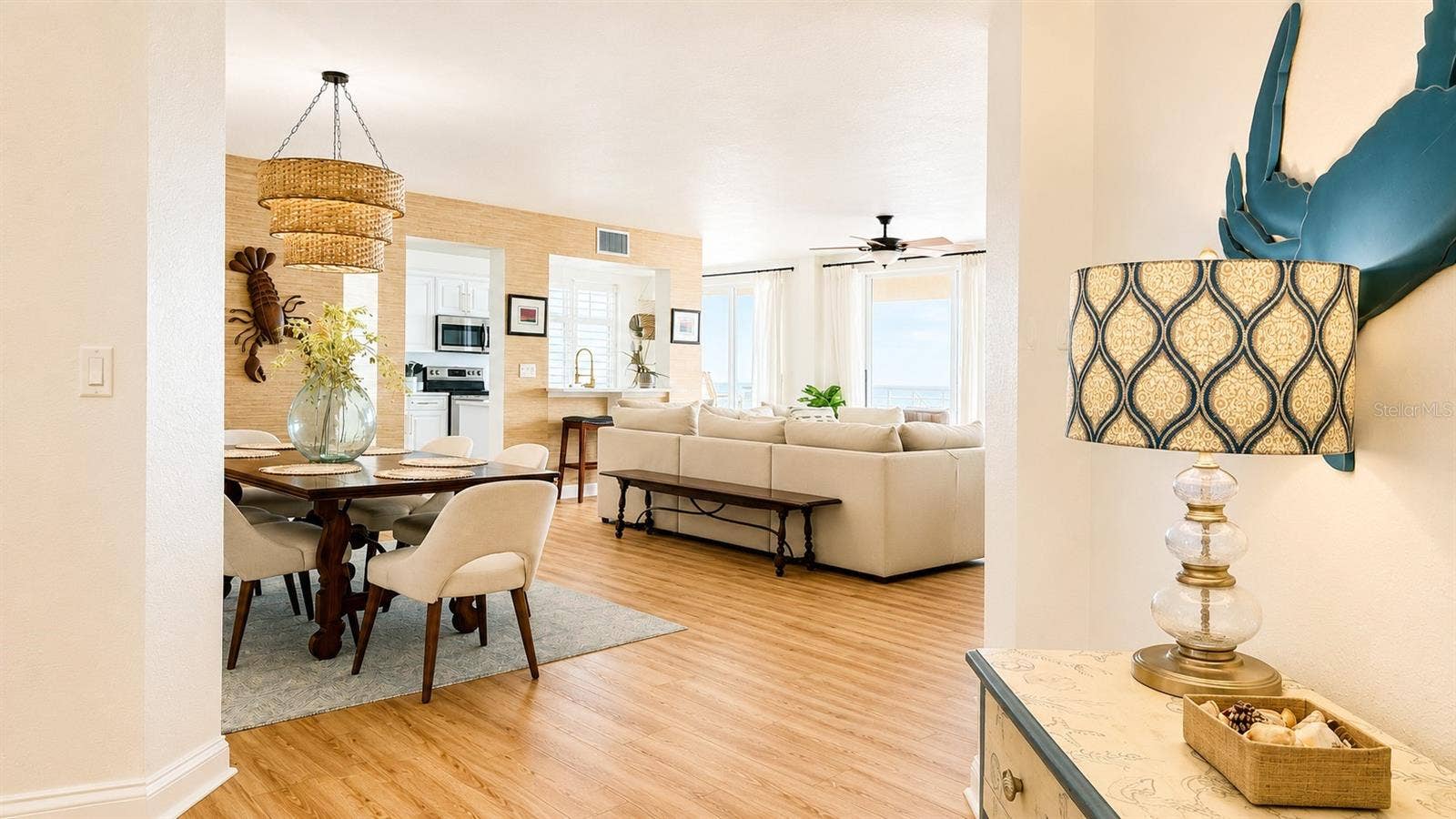 10 PAPAYA STREET, #901, Clearwater Beach, FL 33767