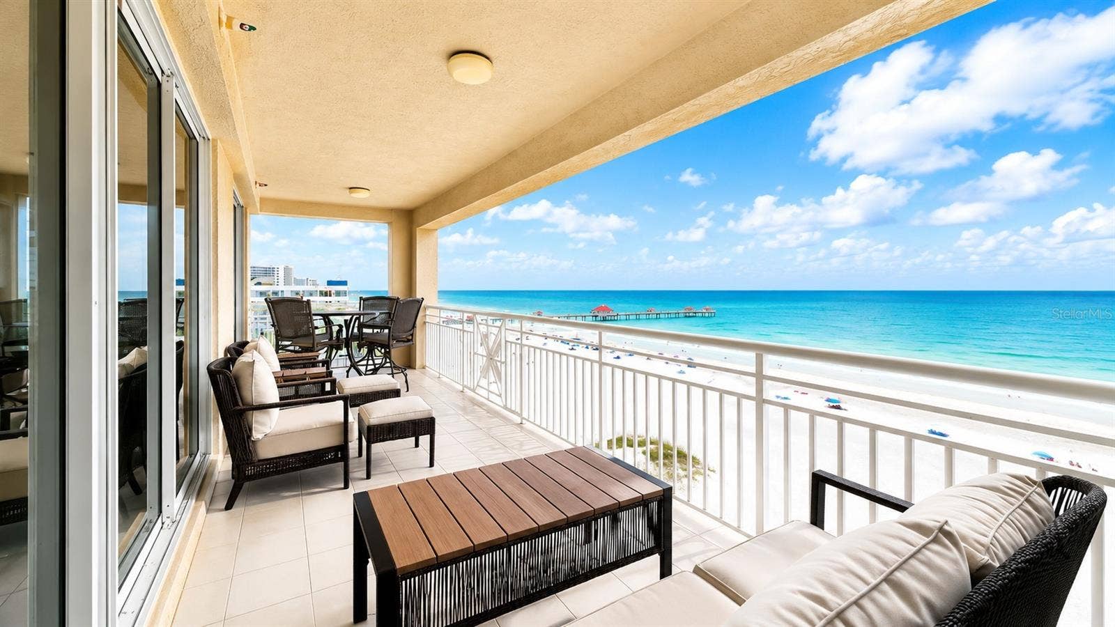 10 PAPAYA STREET, #901, Clearwater Beach, FL 33767